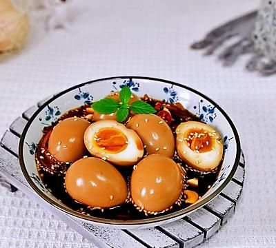 有了#一学就会快手菜#日式酱蛋，爱心早餐省时做