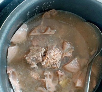 家常美味莲藕排骨汤，锁住家人的胃