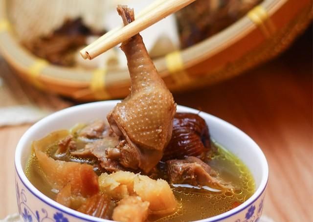 大补鸽子汤的19种做法，营养丰富，味道鲜美