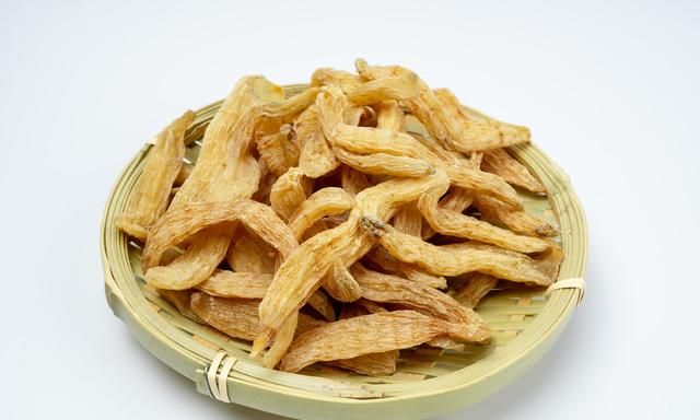 一味中药：天麻，息风、止痉、平肝，妙用可降高血压，治眩晕麻木