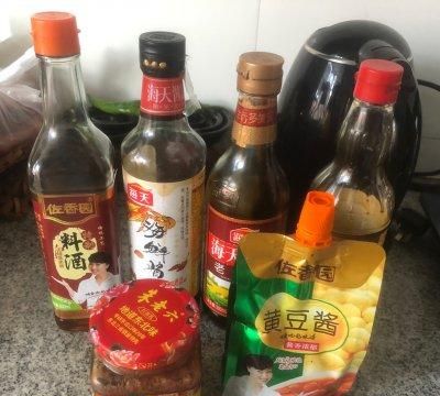 据说这个时候吃豆角炖肉（黄金勾），是最好的