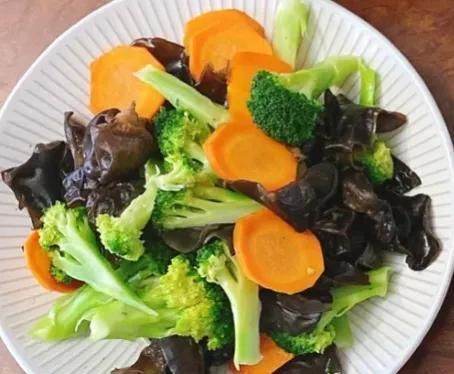 进入中伏，建议大家，多吃这8种高钾菜，清热降火常吃对身体好