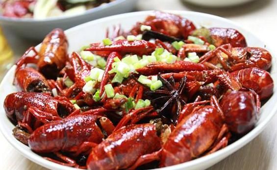 冻小龙虾尾怎么炒好吃,小龙虾剥壳怎么炒好吃图2