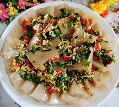 早晨来一碗水晶肉皮冻，大人小孩都爱吃