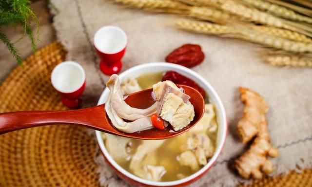 喝汤能补钙？汤和肉哪个更有营养？看完这些，你就懂了
