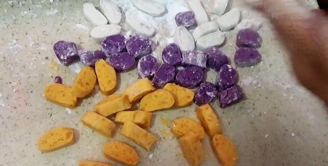 芋圆的正确煮法是怎样的呢,凉粉西米芋圆的正确煮法图7