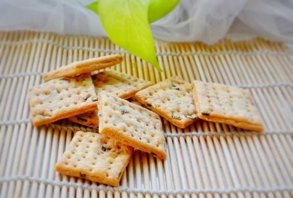 超经典的香葱饼干：酥脆化渣在家也能做