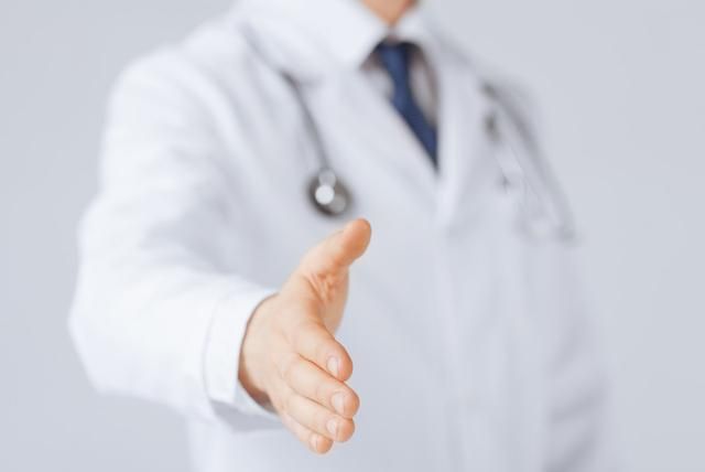 生姜有哪些功效和作用？晚上吃生姜真的有害健康吗？看医生怎么说