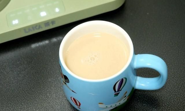家有养生壶别闲置，用它煮奶茶，方便又省事，想喝随时来一杯