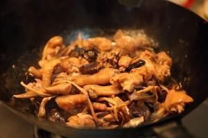 家常菜 冬菇焖鸡 的做法