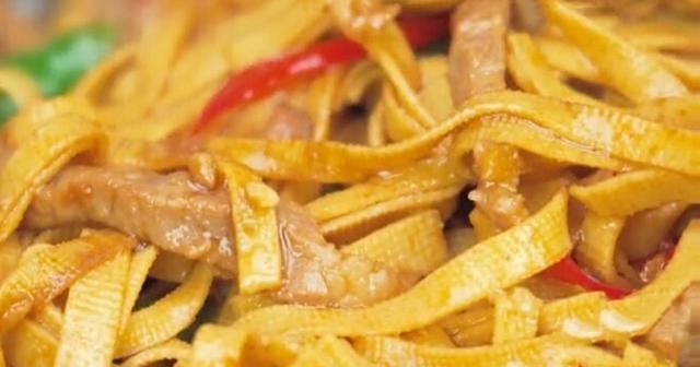 豆皮炒肉丝怎么做才好吃图3