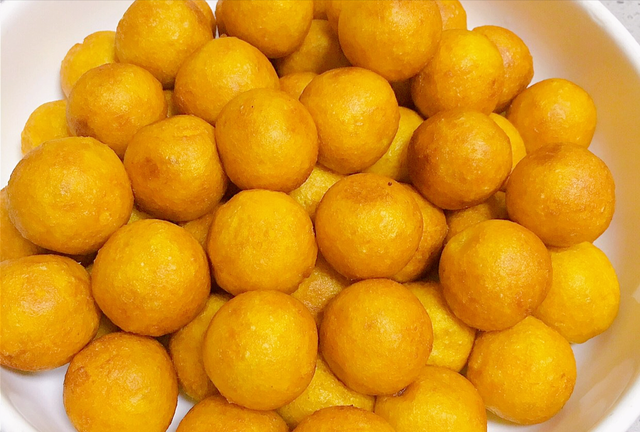 快春节了，年夜饭分享5种丸子做法，脆嫩酥香，寓意“团团圆圆”