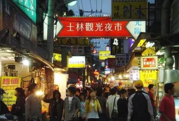 军武次位面：来自台湾的牛肉面，怎么一股浓浓的四川味？