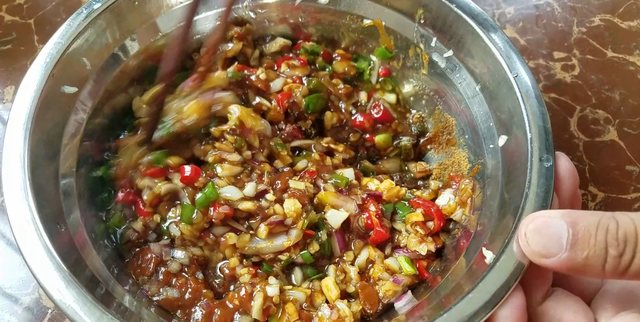 蒜蓉茄子，想吃不用出去买，教你在家轻松做出来，做法简单又美味