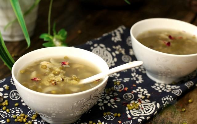 绿豆汤“最正确”做法！到底能不能用铁锅煮？如何10分钟开花？