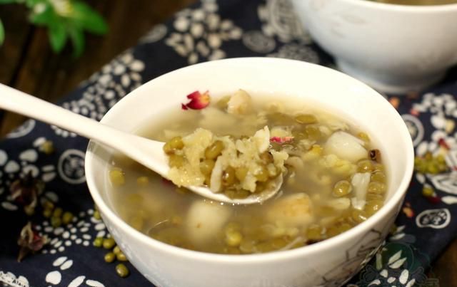 绿豆汤“最正确”做法！到底能不能用铁锅煮？如何10分钟开花？
