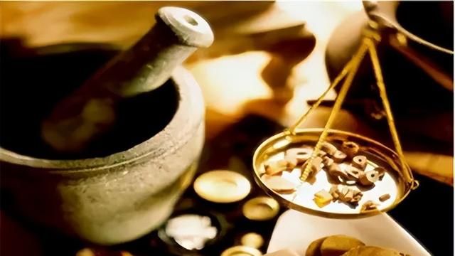 精神紧绷压力大睡不着？睡前一碗汤，养血安神，让你心放松甜入梦