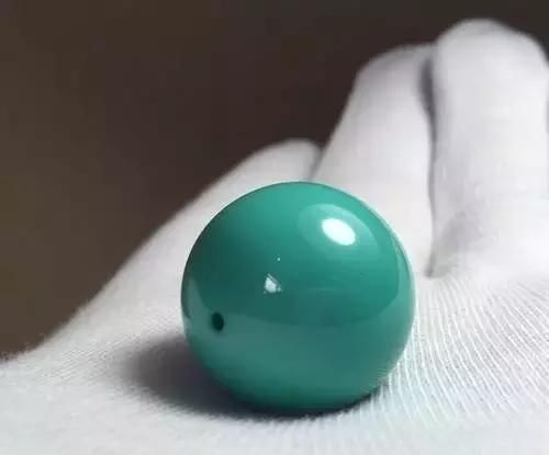 什么样的松石值钱(蜜蜡和松石哪个值钱)图6