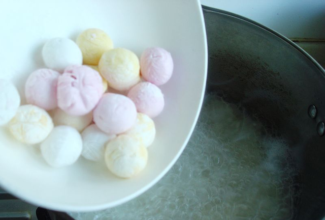 汤圆想要软糯香甜滋补，就这样煮，多吃消化好又增食欲