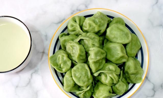 冬至到，吃水饺！有钱没钱，饺子都要有一盘，北方习俗不能丢
