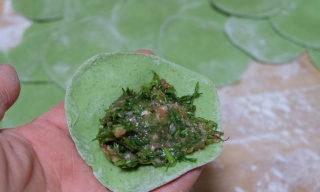 冬至到，吃水饺！有钱没钱，饺子都要有一盘，北方习俗不能丢