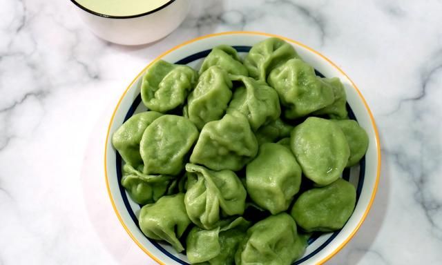 冬至到，吃水饺！有钱没钱，饺子都要有一盘，北方习俗不能丢