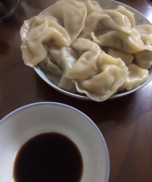 香椿包饺子怎么调馅才好吃图3