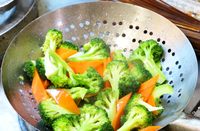 想“补脑”，别光吃核桃，推荐6种食物，富含DHA，常吃全家都受益
