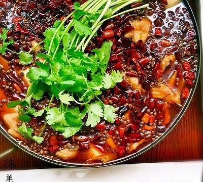麻辣鱼火锅的做法