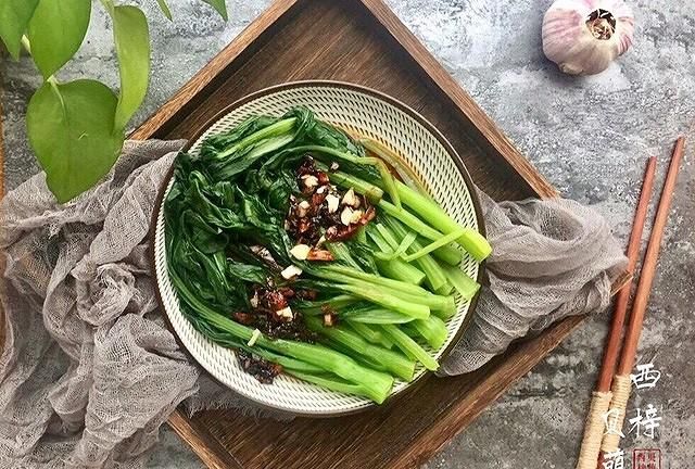 蒜蓉菜心 在“家”打造ins风美食