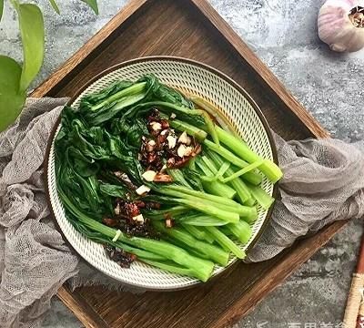 蒜蓉菜心 在“家”打造ins风美食