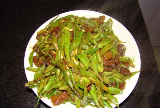 牛肉炒豆角丝怎么做,土豆牛肉豆角丝炖菜图5