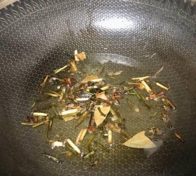 最靠谱最好吃最详细的万能辣椒酱（自制）做法！零失败