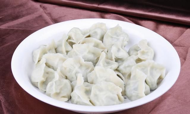 东北人的年夜饭菜谱，12道特色东北菜，每道菜都是东北人的最爱