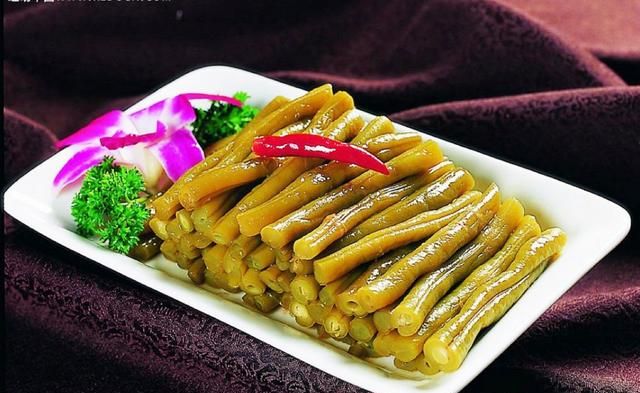 酸豆角怎样腌制,农家腌制酸豆角图4