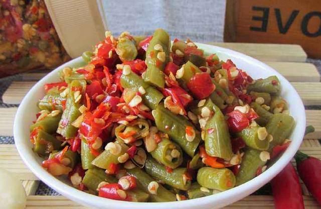 酸豆角怎样腌制,农家腌制酸豆角图8