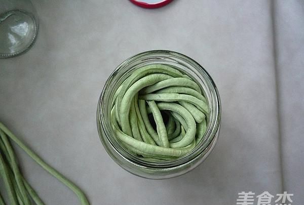 酸豆角怎样腌制,农家腌制酸豆角图17