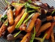 茄子怎么凉拌好吃又简单(凉拌一品茄子做法)图5