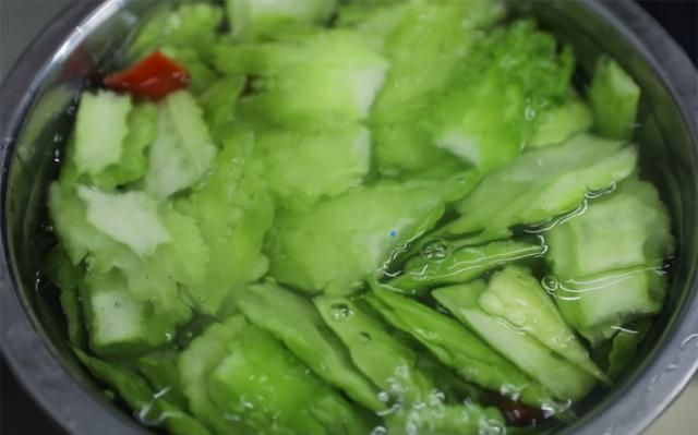 夏至将至，5种食物要常吃，清热去火，补水润燥，应季而食过盛夏