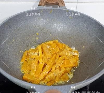蛋黄焗南瓜（非油炸）