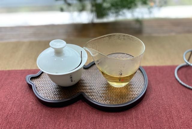 入春后，冷泡茶卷土重来？还有2种奇葩冲泡法，茶艺师看完要哭了