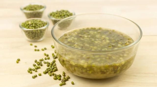 茶、蜂蜜水、海带汤 究竟谁才是解酒良方？