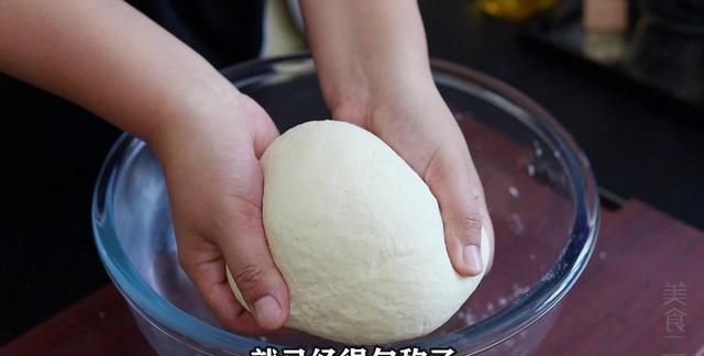 天冷了，6道热乎乎的菜饼学起来，皮薄馅多能量满，早餐照做就行