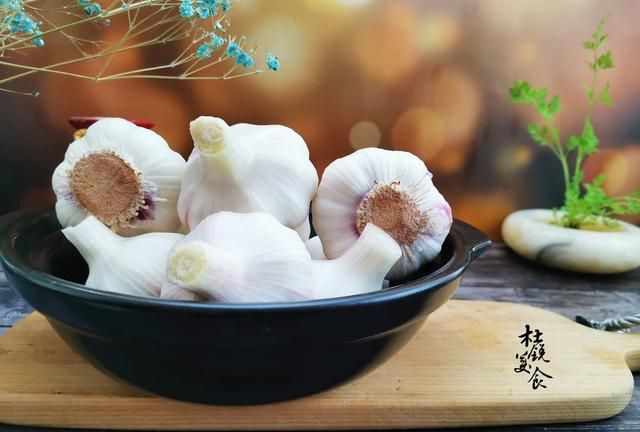 辣椒和蒜怎么腌,可乐腌蒜怎么腌图5