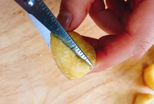 酿豆腐泡，又香又糯一种简单的满足感油然而生