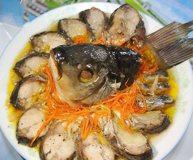 清蒸鲤鱼的12种做法，肉质软嫩，鲜香味美，营养更高一筹