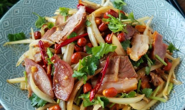 调熟猪头肉的配料怎么做才好吃呢图1