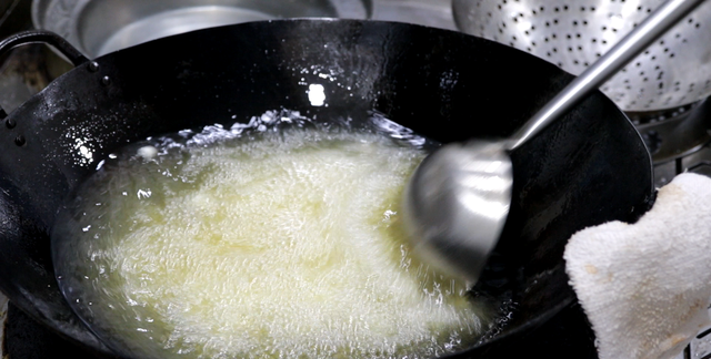 “花生米”最好吃的5种做法，步骤简单，焦香酥脆，建议收藏起来