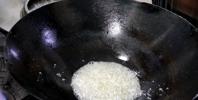 “花生米”最好吃的5种做法，步骤简单，焦香酥脆，建议收藏起来