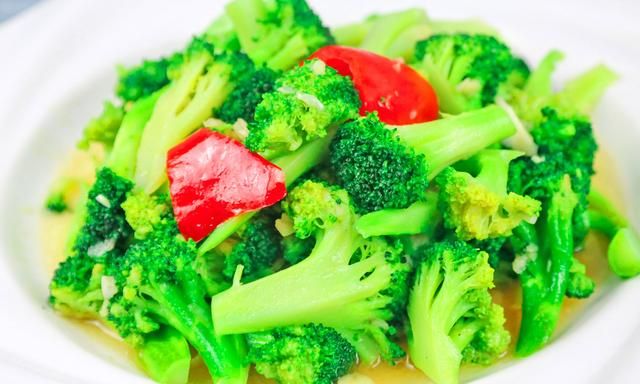 大鱼大肉吃腻了，试试这6道清淡素食菜，营养健康不油腻，真好吃
